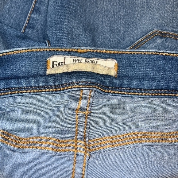 Free People Skinny BLUE Jeans Style 61855-16515125 Size 24 - Picture 4 of 6